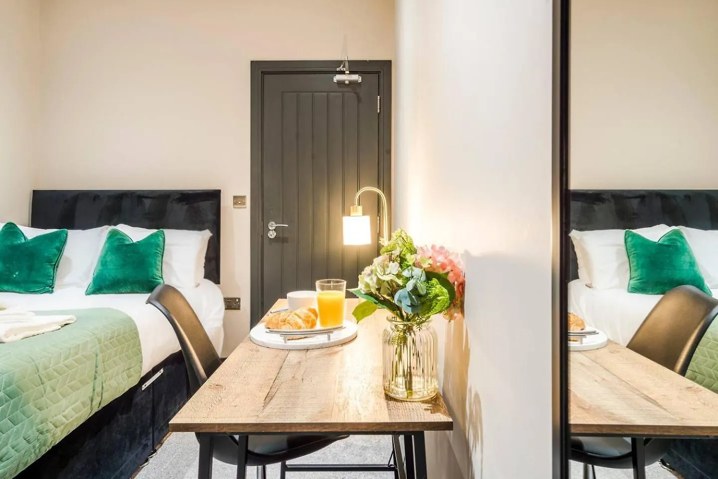 2Br Central Nottingham Flat Wi-Fi Parking Sleeps 0*,  Birleşik Krallık