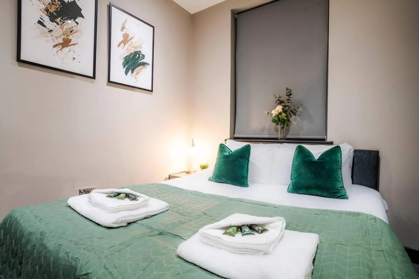 2Br Central Nottingham Flat Wi-Fi Parking Sleeps Birleşik Krallık